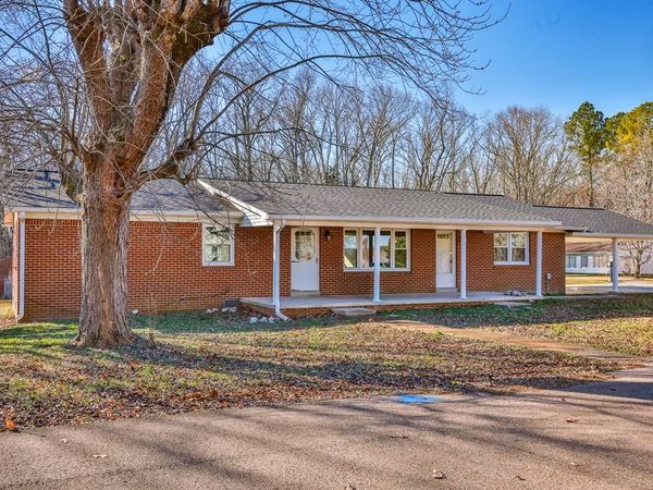525 Duke St, Dresden, TN 38225