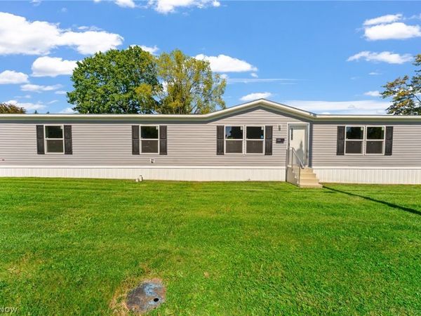 541 Lincoln Avenue, Struthers, OH 44471