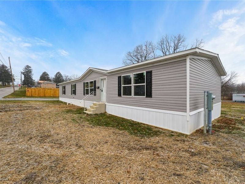 541 Lincoln Avenue, Struthers, OH 44471 Photo 2