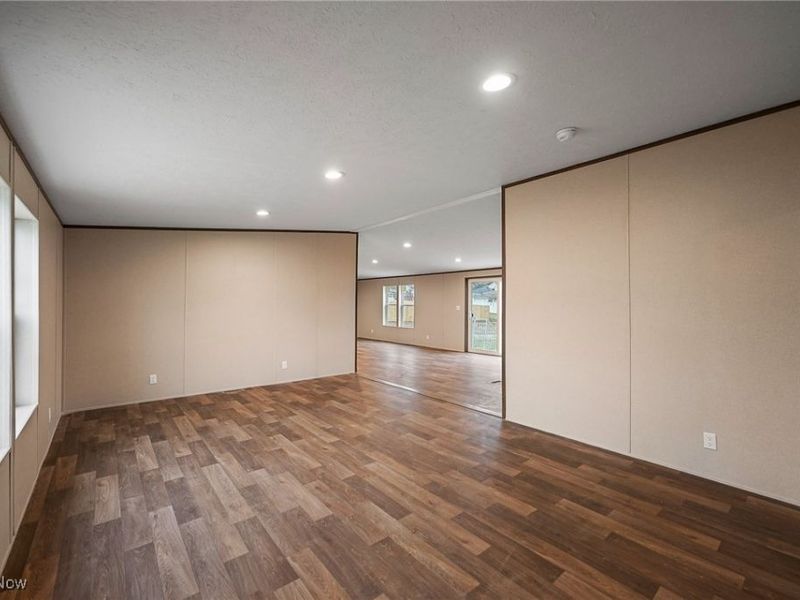 541 Lincoln Avenue, Struthers, OH 44471 Photo 9