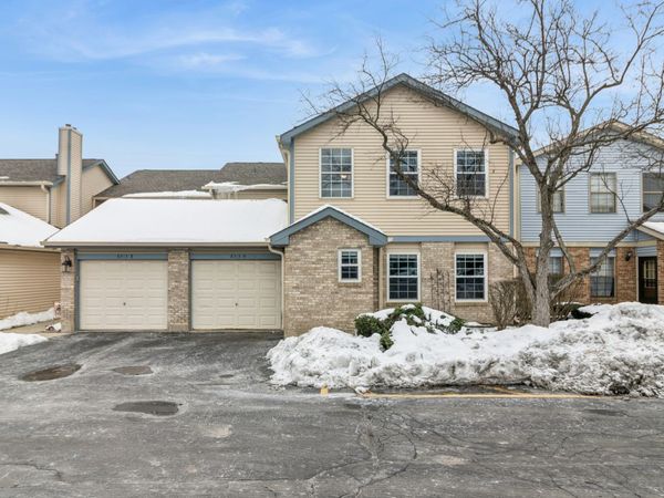 8313 Highpoint Circle, Unit F, Darien, IL 60561