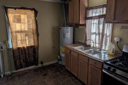 1858/1860 Taberwood Circle photo 4