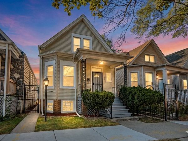 7836 S Saint Lawrence Avenue, Chicago, IL 60619