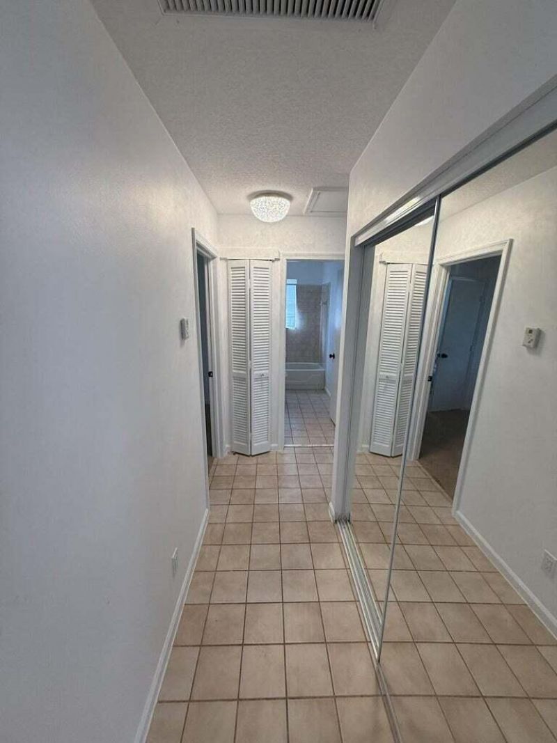 1334 N Mangonia Drive Drive, West Palm Beach, FL 33401 Photo