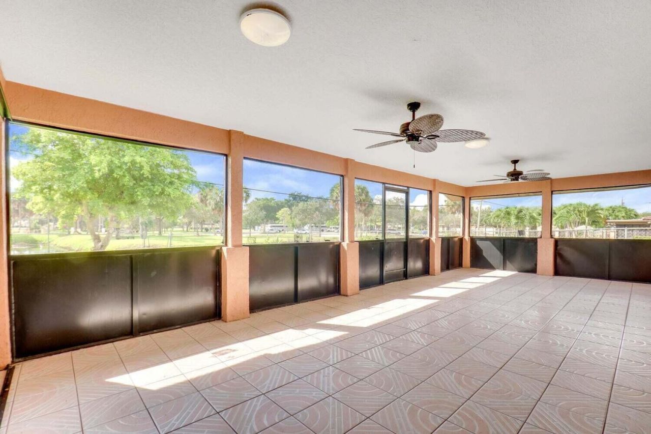 1334 N Mangonia Drive Drive, West Palm Beach, FL 33401 Photo