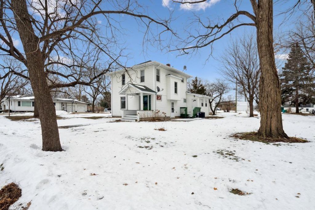 101 Gay St., Delhi, IA 52223 Main Photo