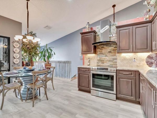 9705 Sills Drive E, Unit 204, Boynton Beach, FL 33437