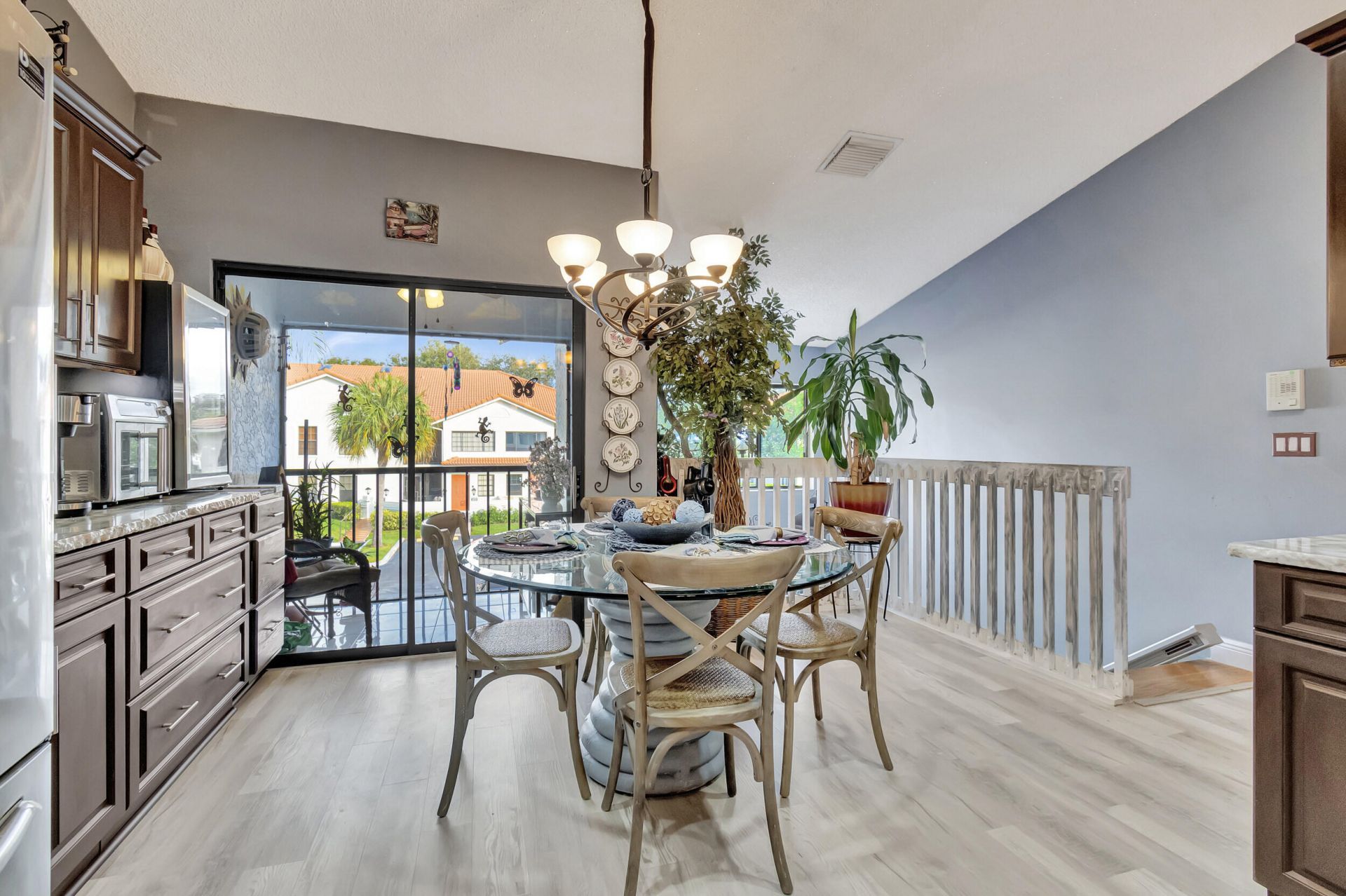 9705 Sills Drive E, Unit 204, Boynton Beach, FL 33437 Photo