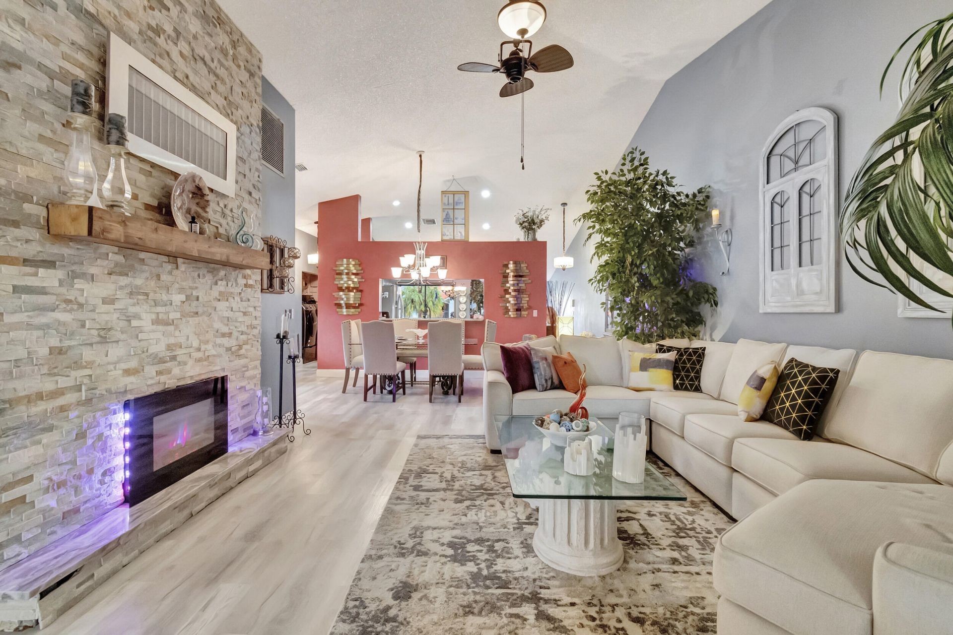 9705 Sills Drive E, Unit 204, Boynton Beach, FL 33437 Photo