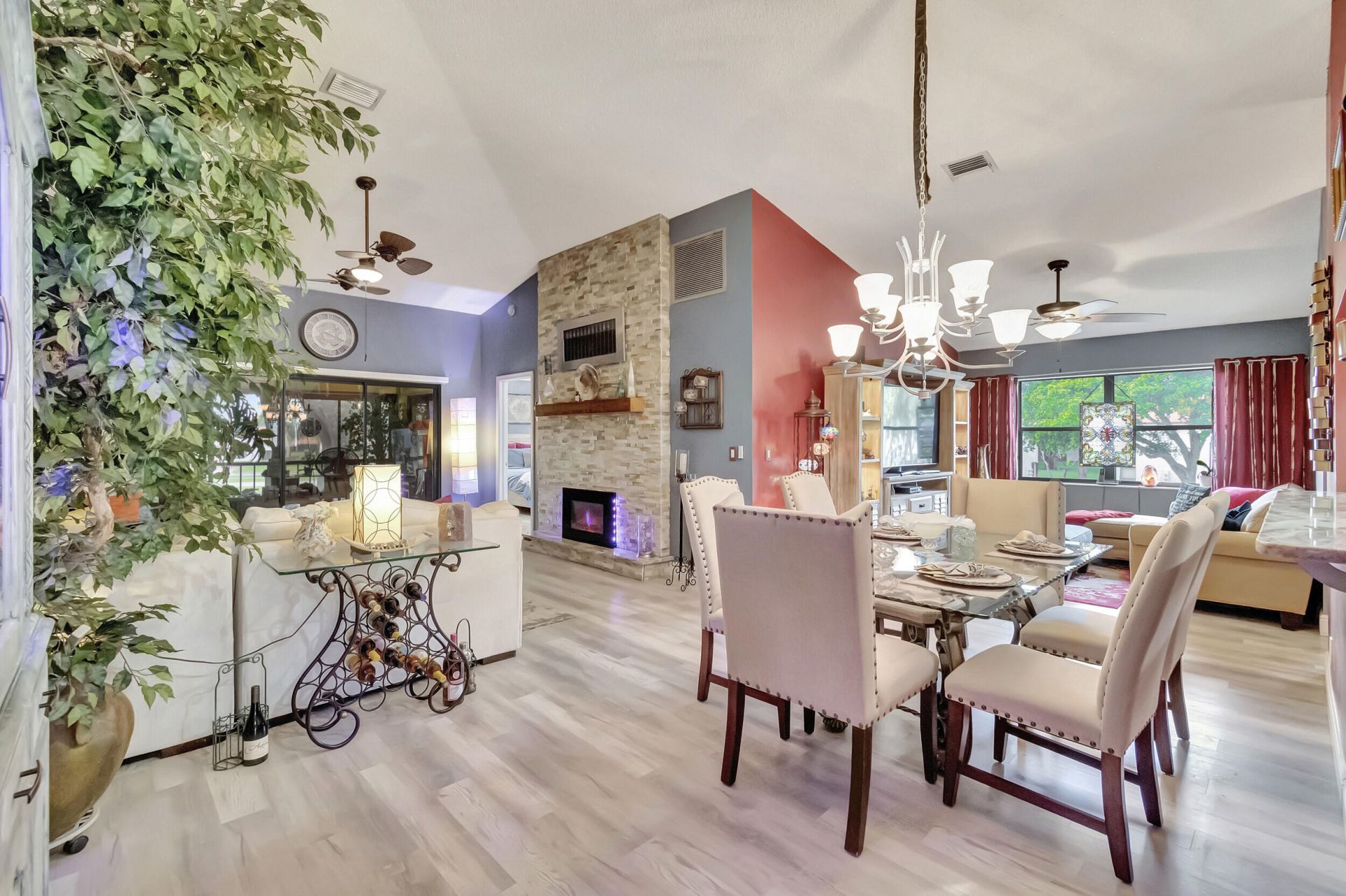 9705 Sills Drive E, Unit 204, Boynton Beach, FL 33437 Photo