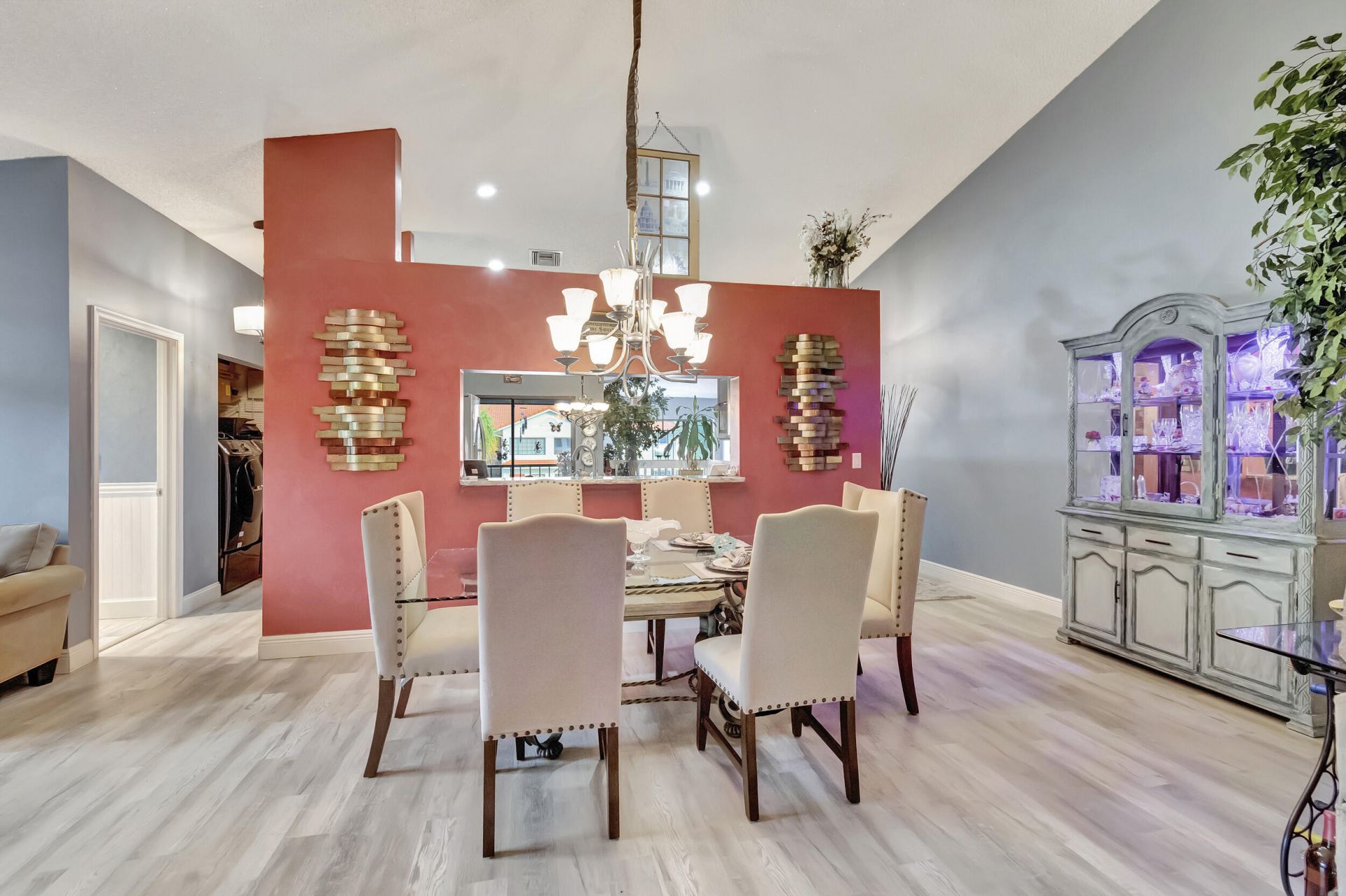 9705 Sills Drive E, Unit 204, Boynton Beach, FL 33437 Photo