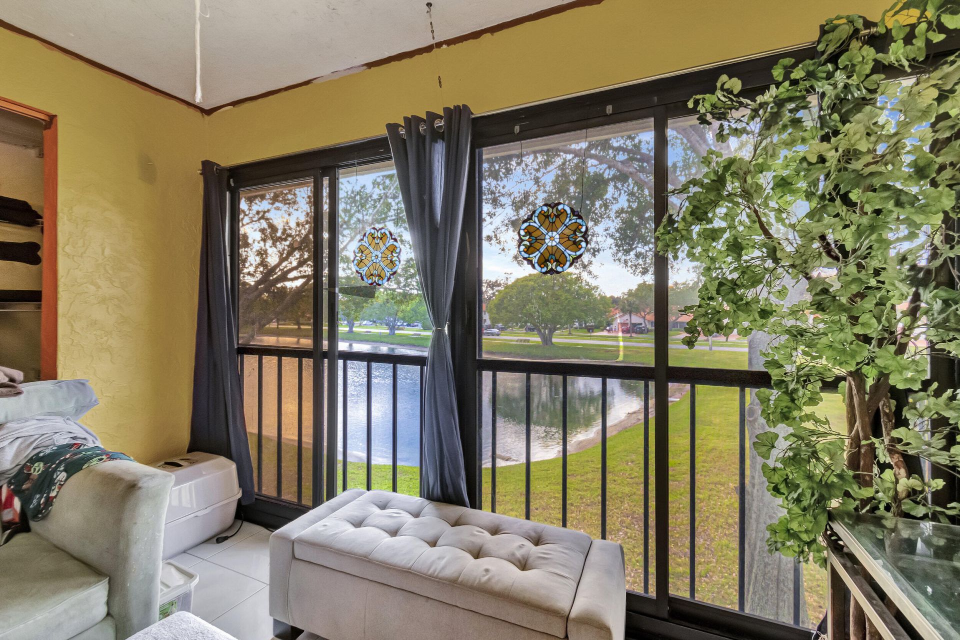 9705 Sills Drive E, Unit 204, Boynton Beach, FL 33437 Photo