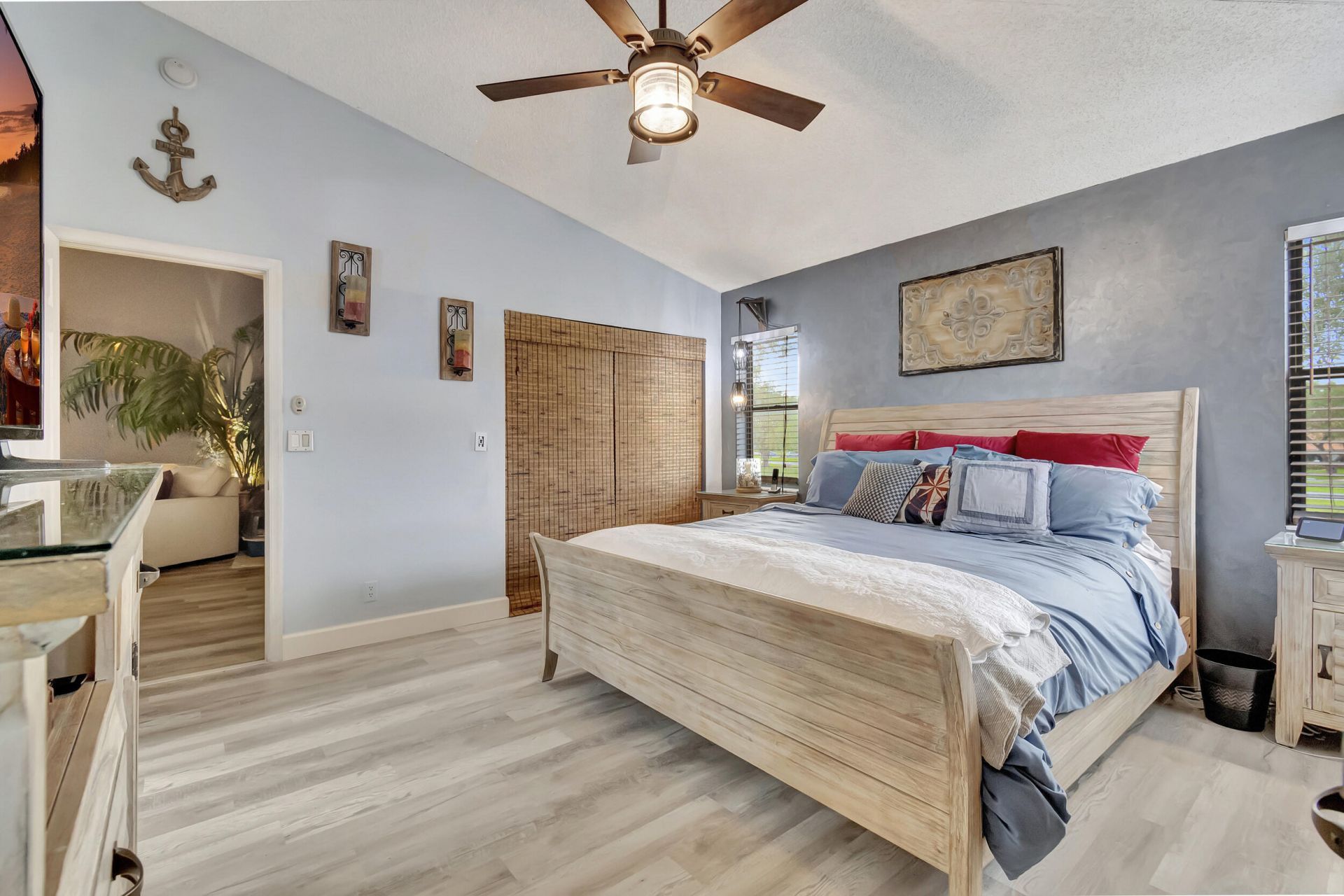 9705 Sills Drive E, Unit 204, Boynton Beach, FL 33437 Photo