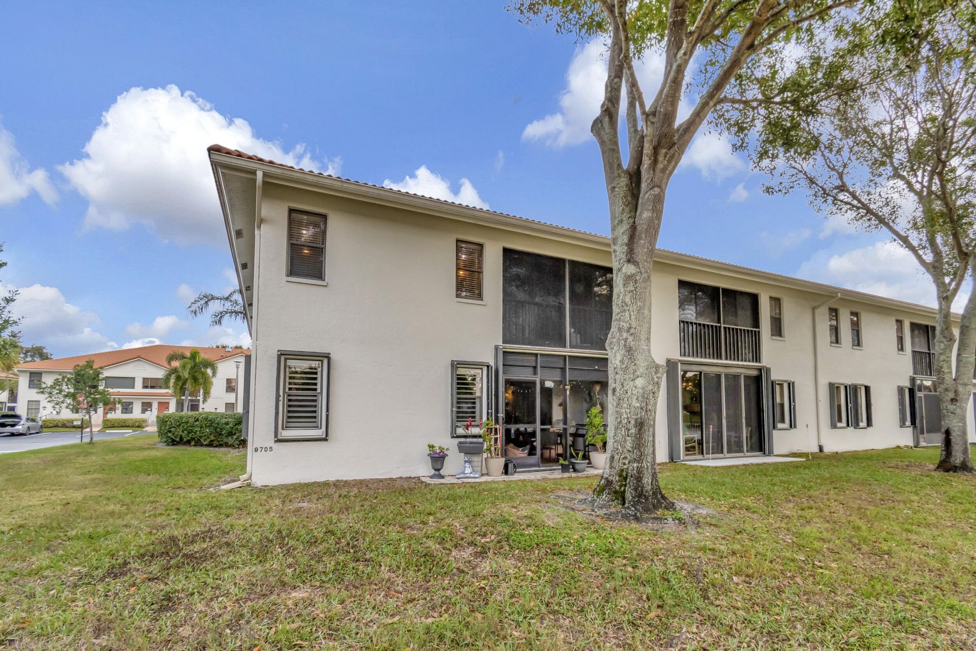 9705 Sills Drive E, Unit 204, Boynton Beach, FL 33437 Photo