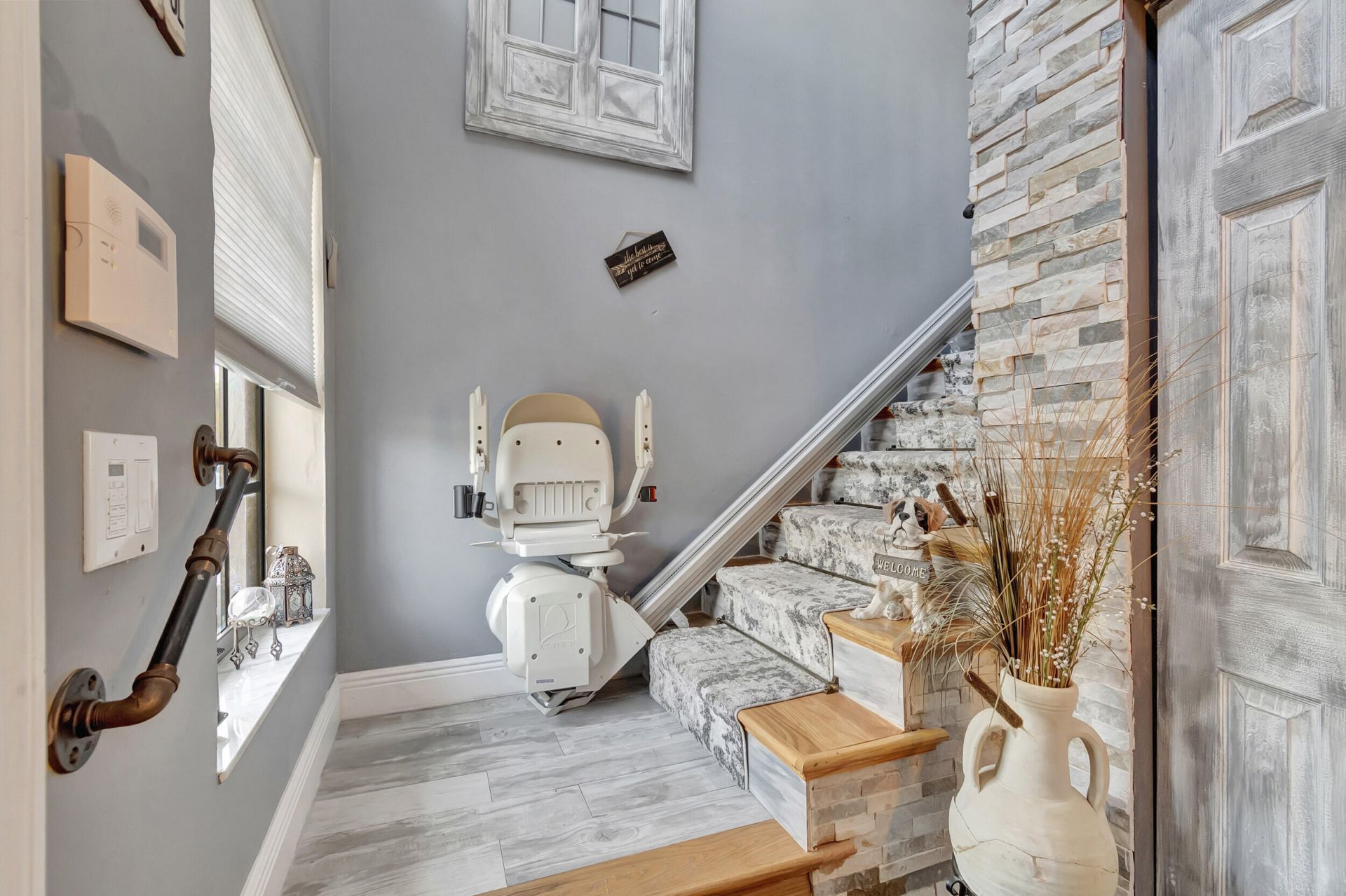 9705 Sills Drive E, Unit 204, Boynton Beach, FL 33437 Photo