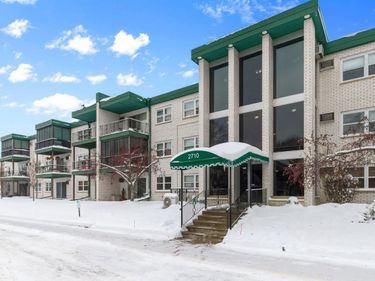 2710 Dale Street N, Unit B307, Roseville, MN 55113