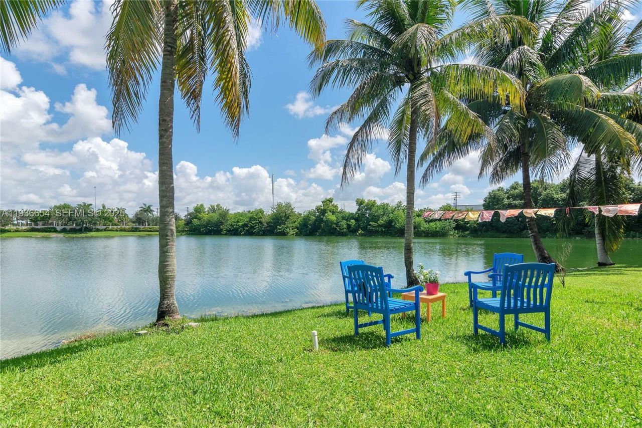 4908 SW 151st Ave, Unit 1, Davie, FL 33331 Photo