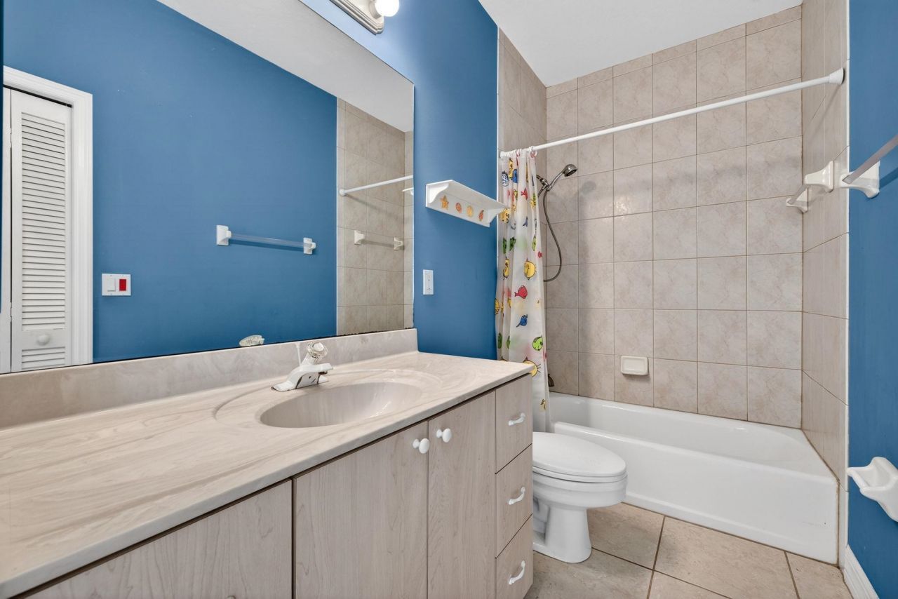 6476 Pine Ave, Sanibel, FL 33957 Photo