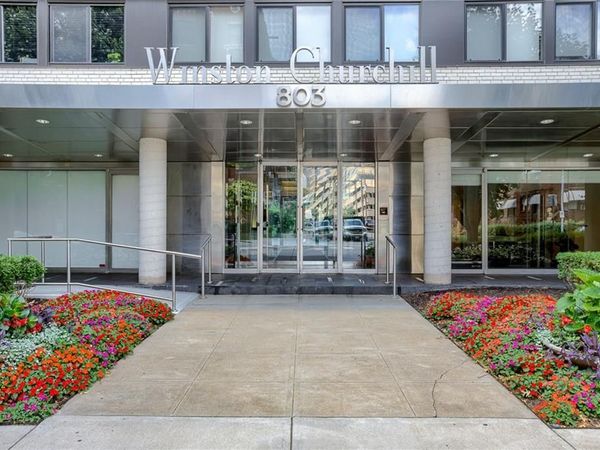 803 W 48th Street, Unit 402, Kansas City, MO 64112