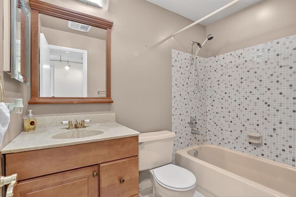 7711 Ashmont, Unit 215, Tamarac, FL 33321 Photo