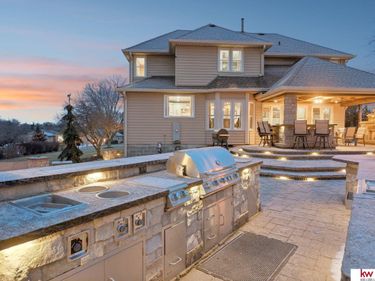 16750 Chutney Drive, Omaha, NE 68136