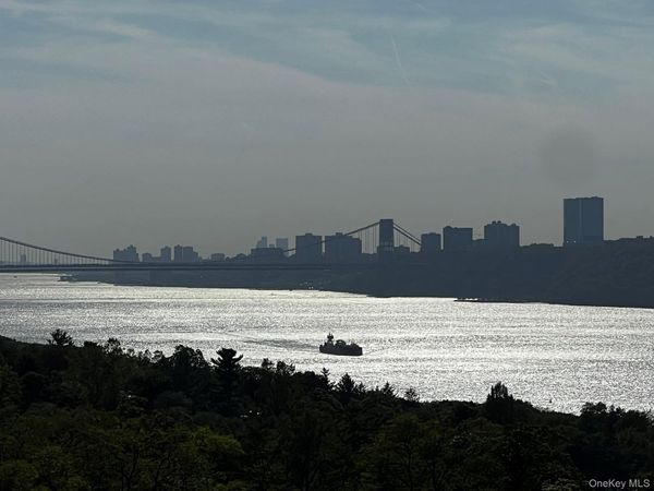 5800 Arlington Avenue, Unit 11R, Bronx, NY 10471