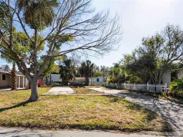 736 DRIFTWOOD LANE, TARPON SPRINGS, FL 34689