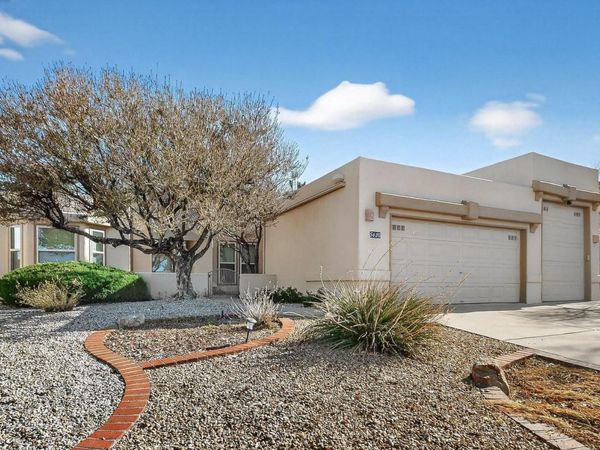 8420 N Sonoma Valley Road NE, Albuquerque, NM 87122