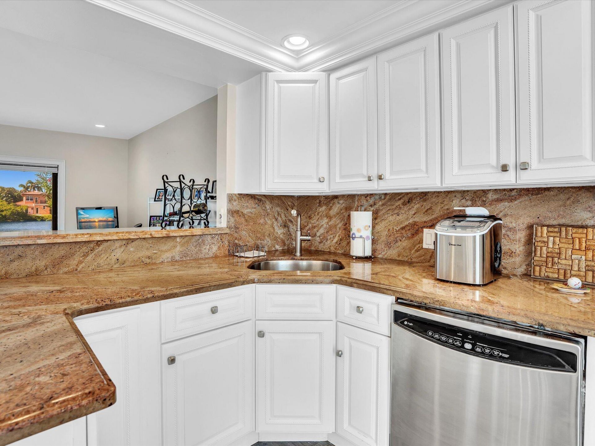 3474 S Ocean Boulevard, Unit 3, Palm Beach, FL 33480 Photo