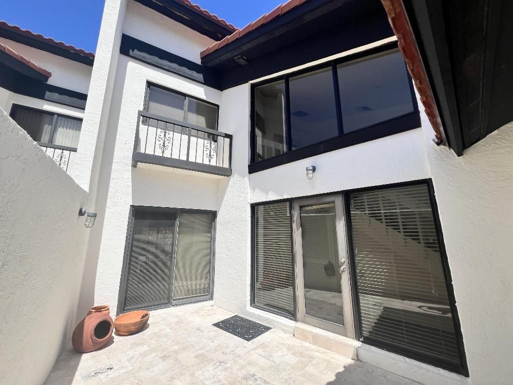 3474 S Ocean Boulevard, Unit 3, Palm Beach, FL 33480 Photo