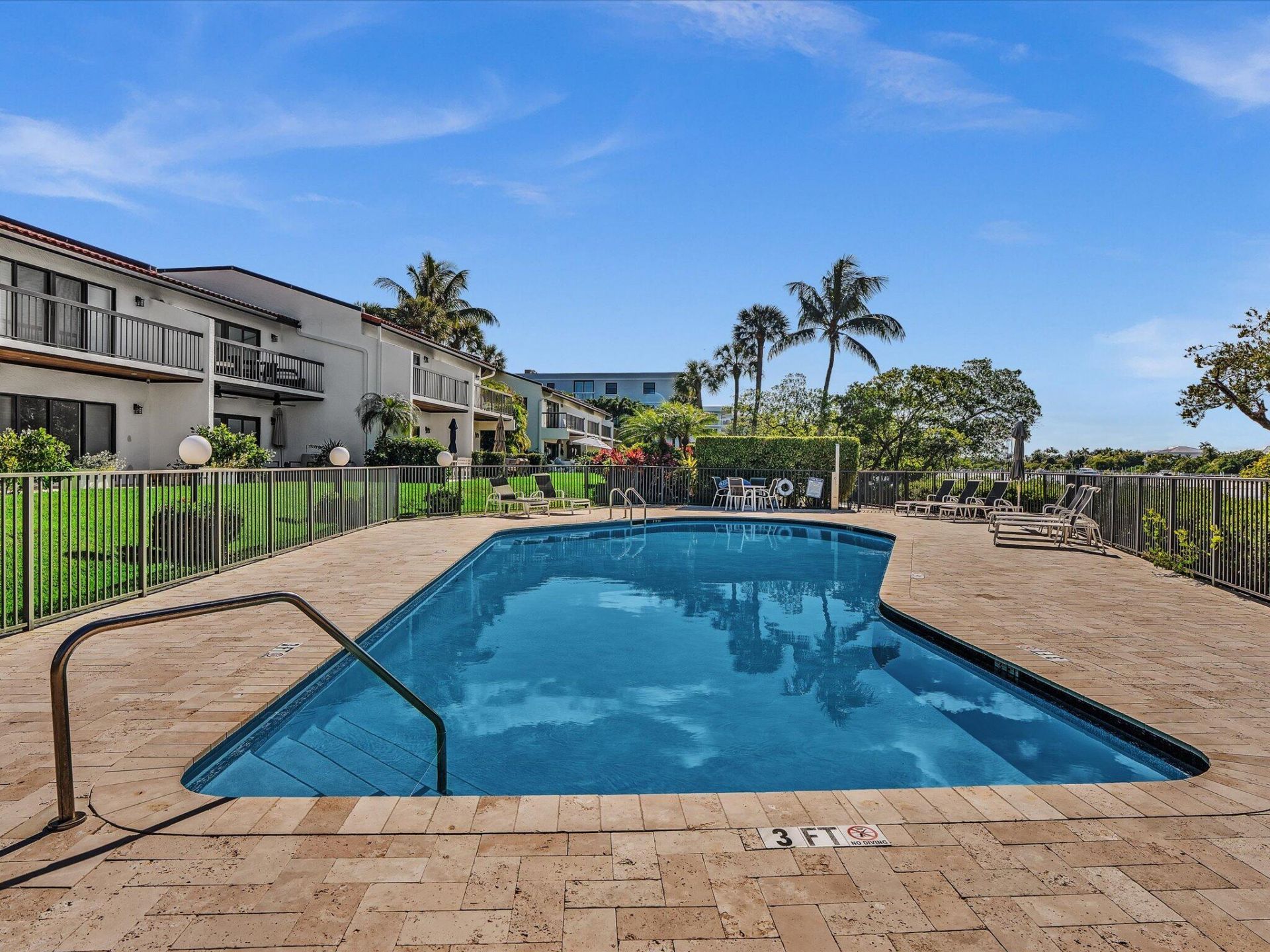 3474 S Ocean Boulevard, Unit 3, Palm Beach, FL 33480 Photo