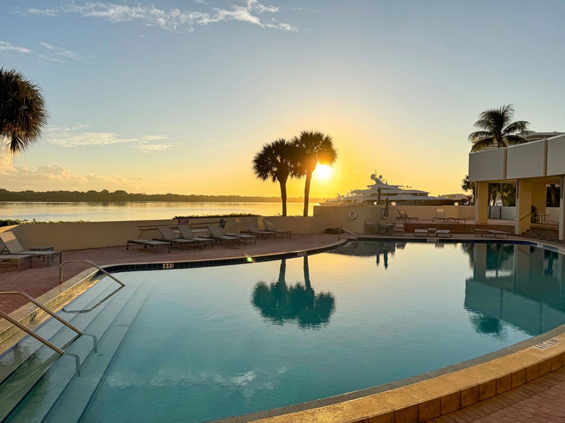 126 Lakeshore Drive, Unit 927, North Palm Beach, FL 33408 Photo