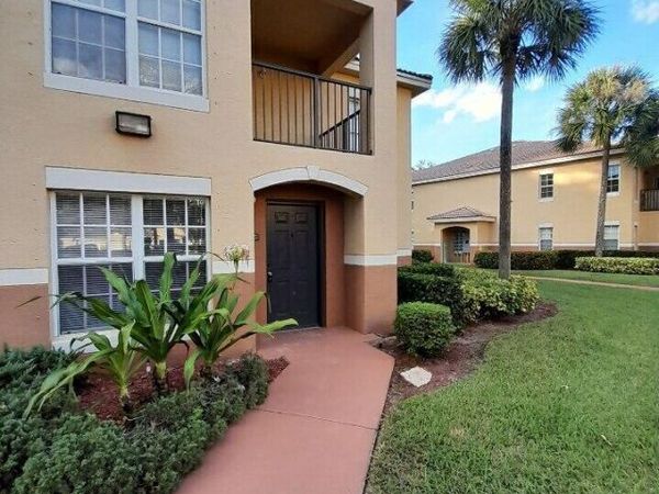 10336 Fox Trail Road S, Unit 1306, Royal Palm Beach, FL 33411