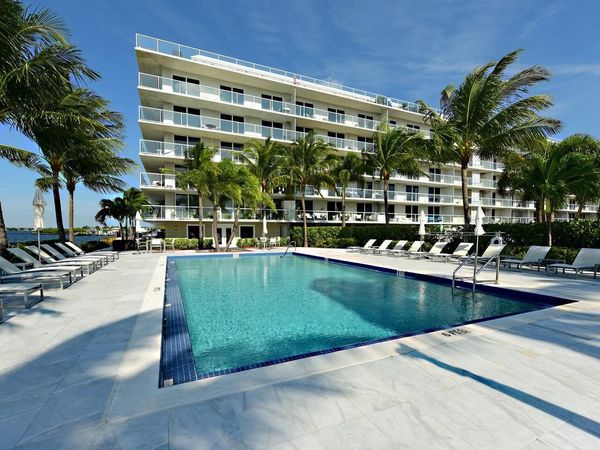 2560 S Ocean Boulevard, Unit 406, Palm Beach, FL 33480