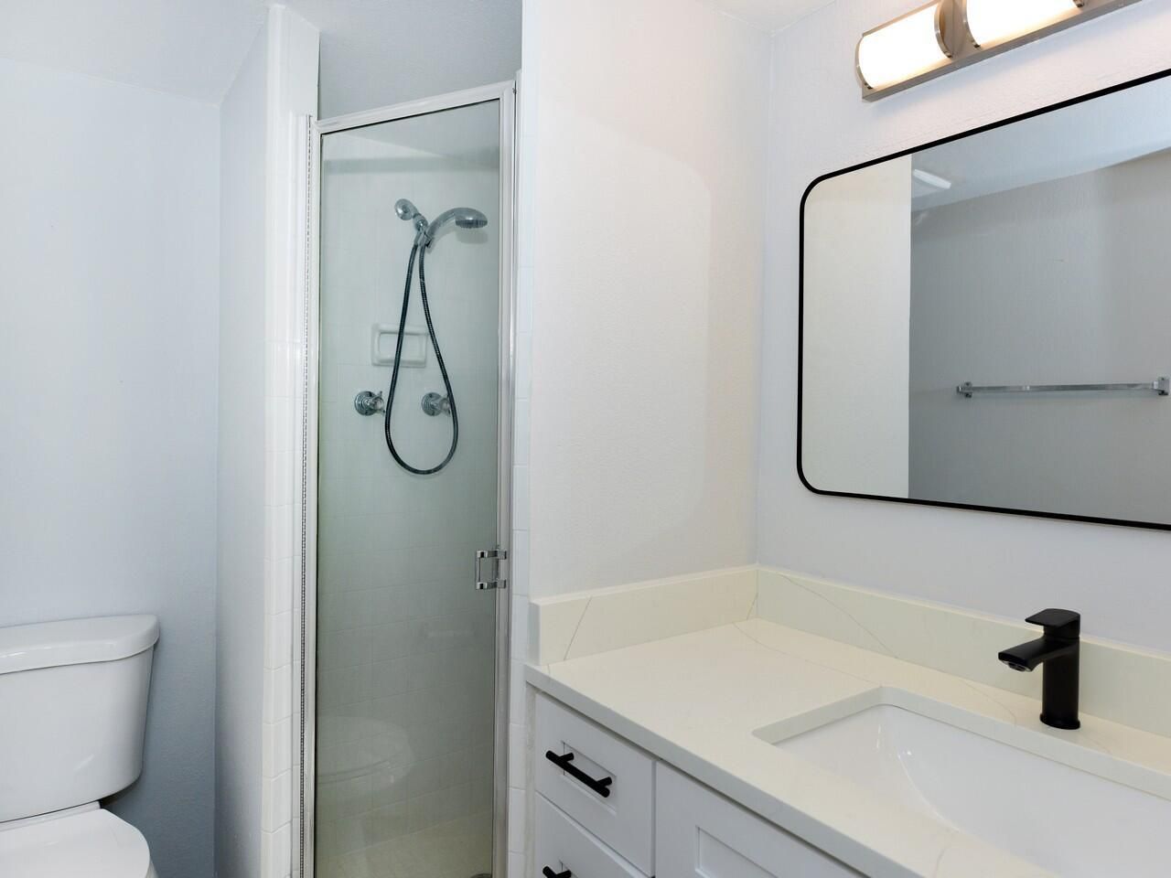 2560 S Ocean Boulevard, Unit 406, Palm Beach, FL 33480 Photo