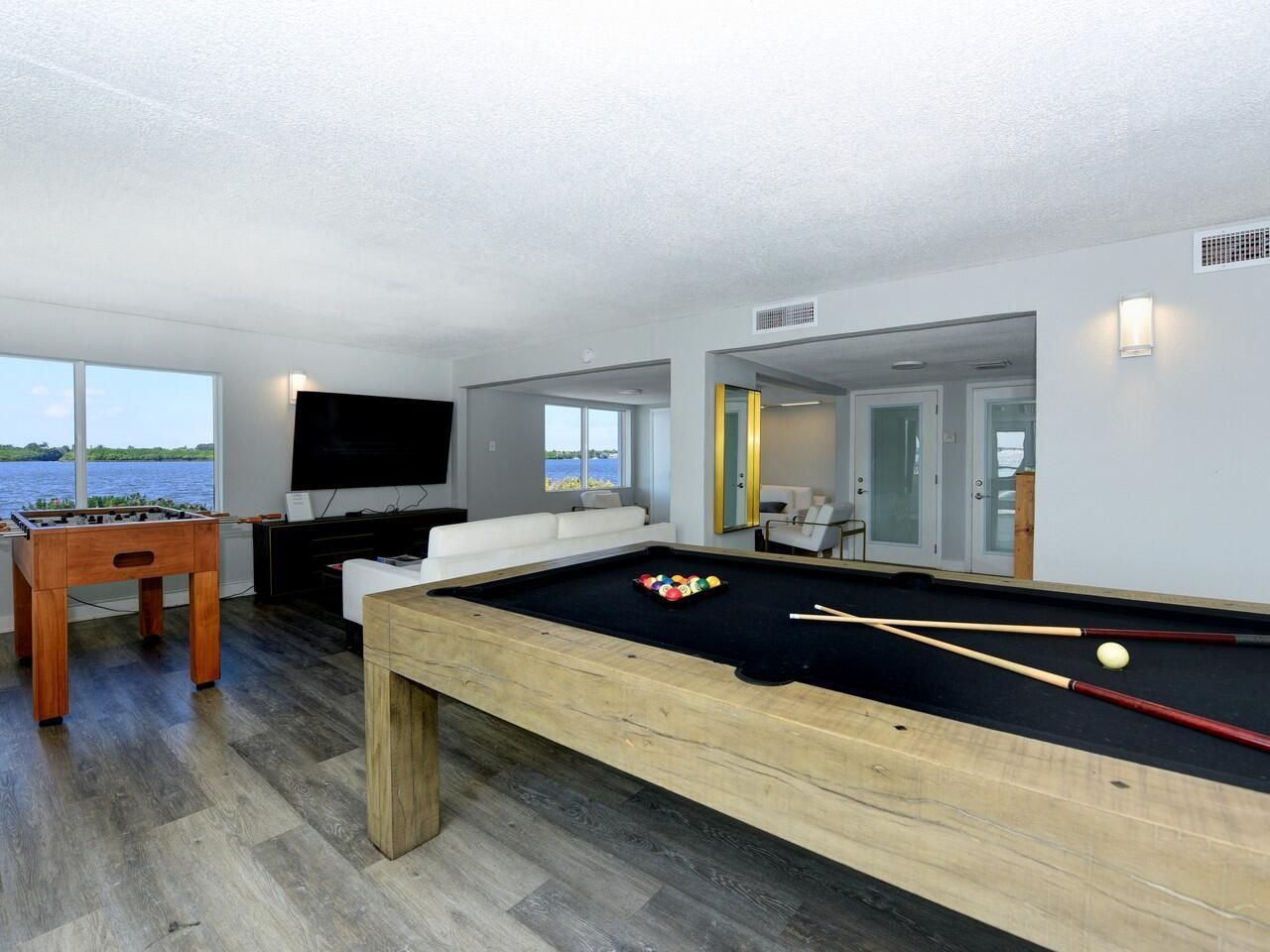 2560 S Ocean Boulevard, Unit 406, Palm Beach, FL 33480 Photo