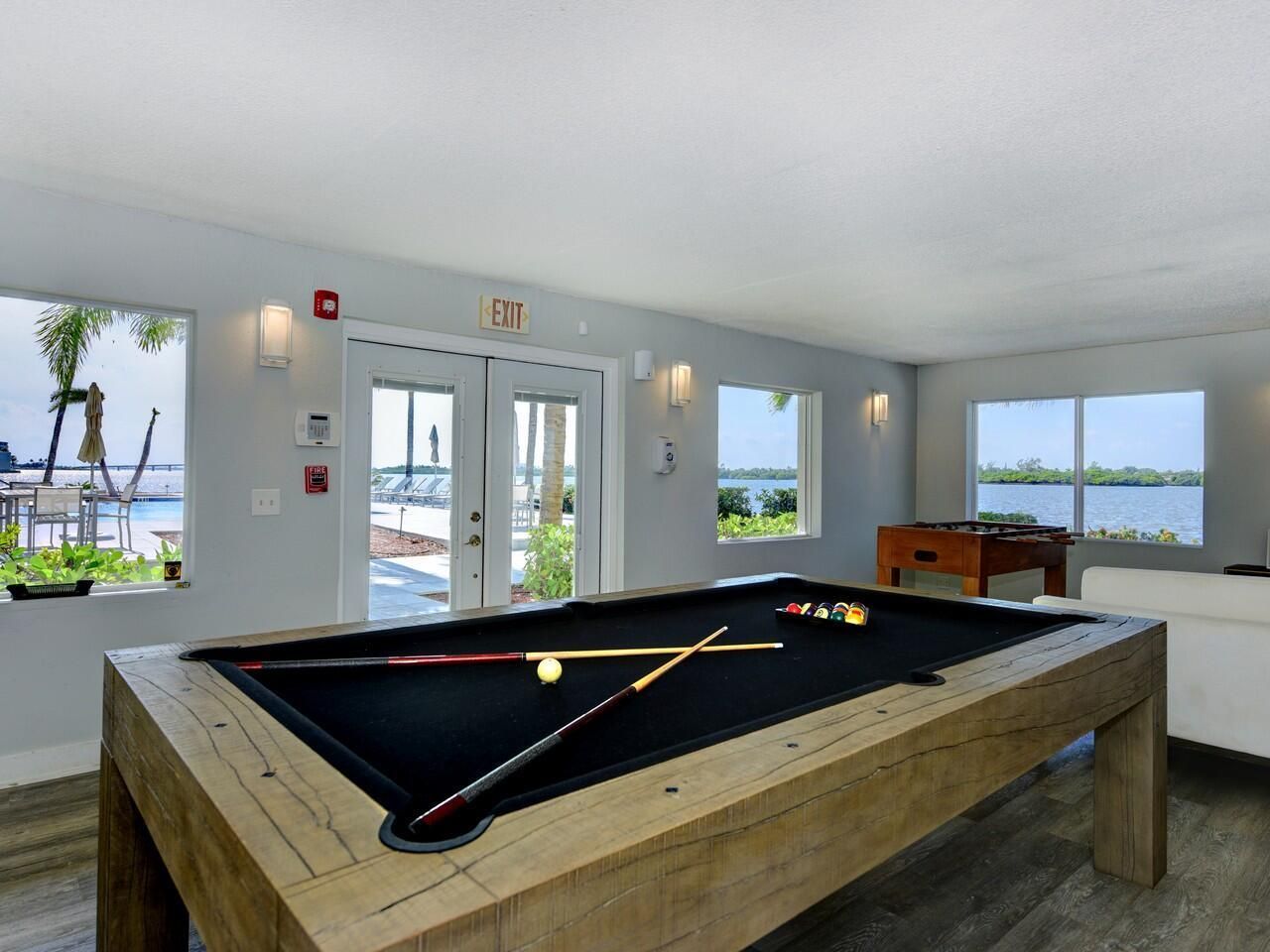 2560 S Ocean Boulevard, Unit 406, Palm Beach, FL 33480 Photo