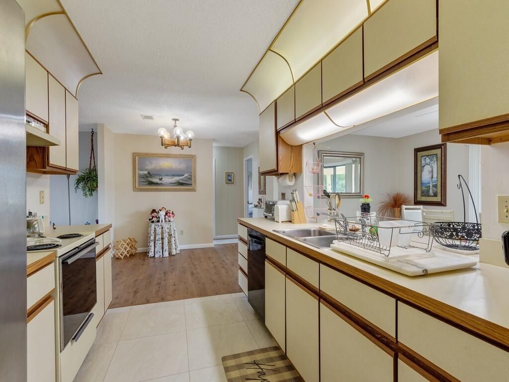 2543 SE Price Court, Port Saint Lucie, FL 34953 Photo