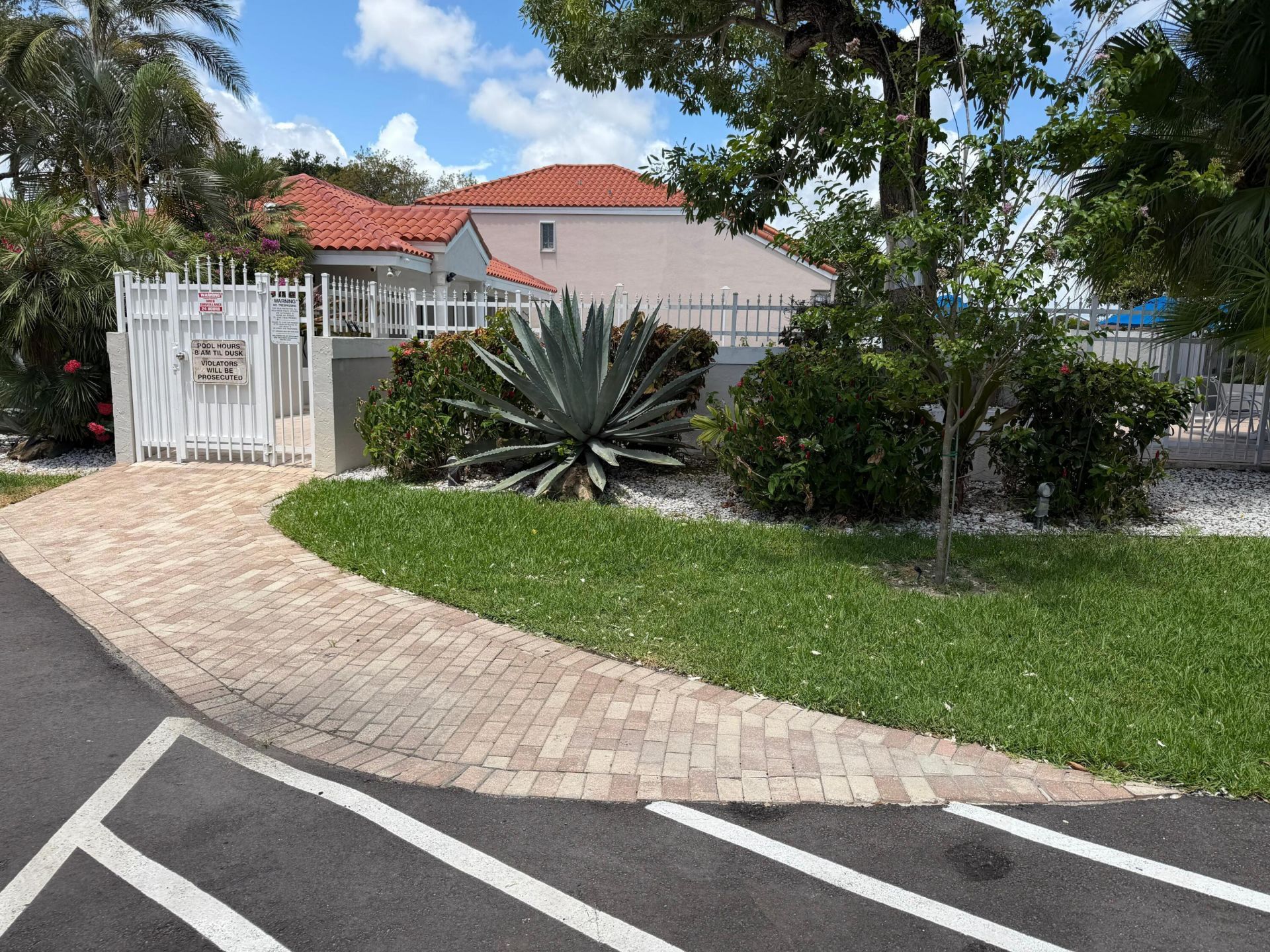 3780 Amalfi Drive, Unit 3780, Hollywood, FL 33021 Photo