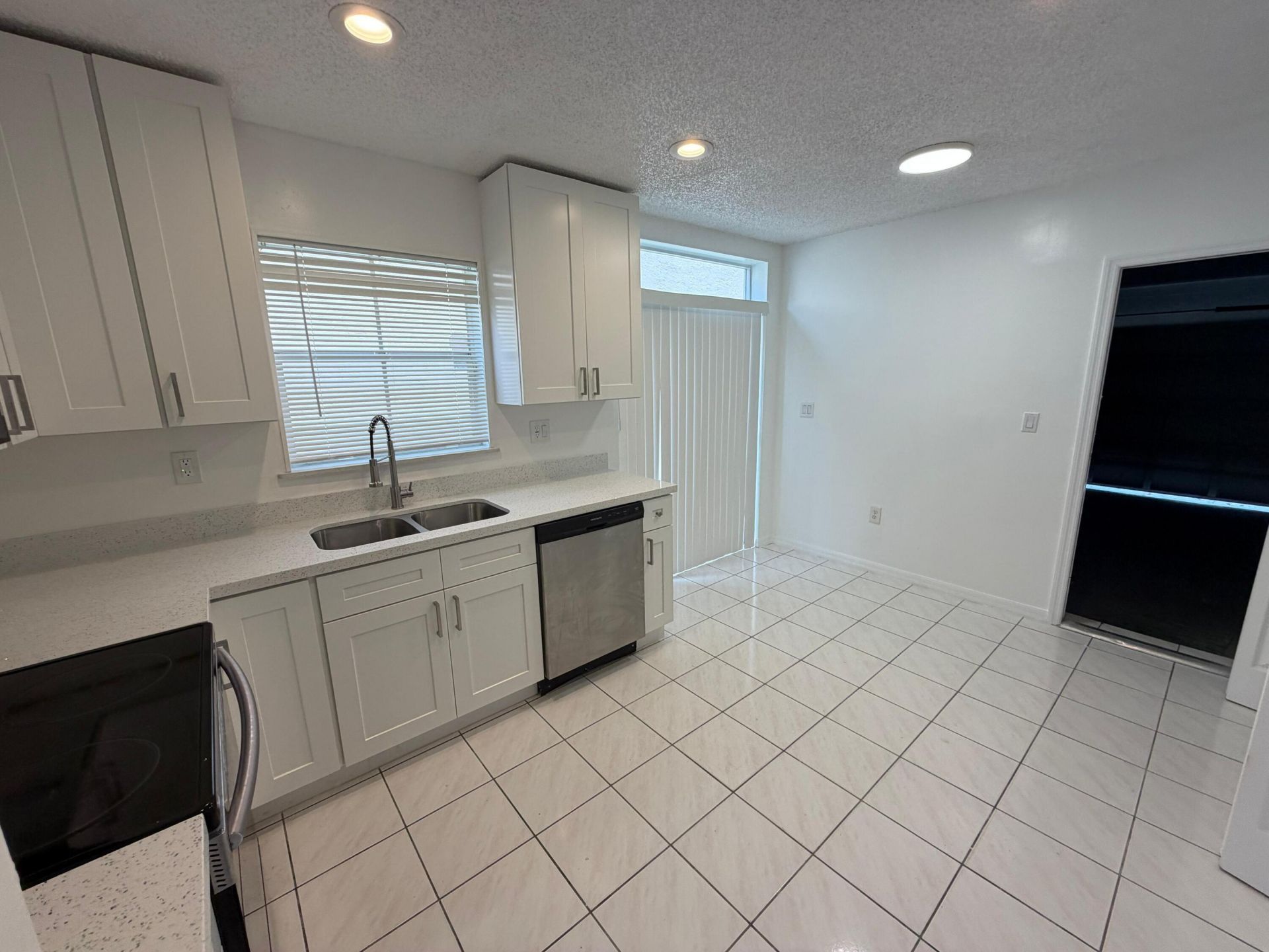 3780 Amalfi Drive, Unit 3780, Hollywood, FL 33021 Photo