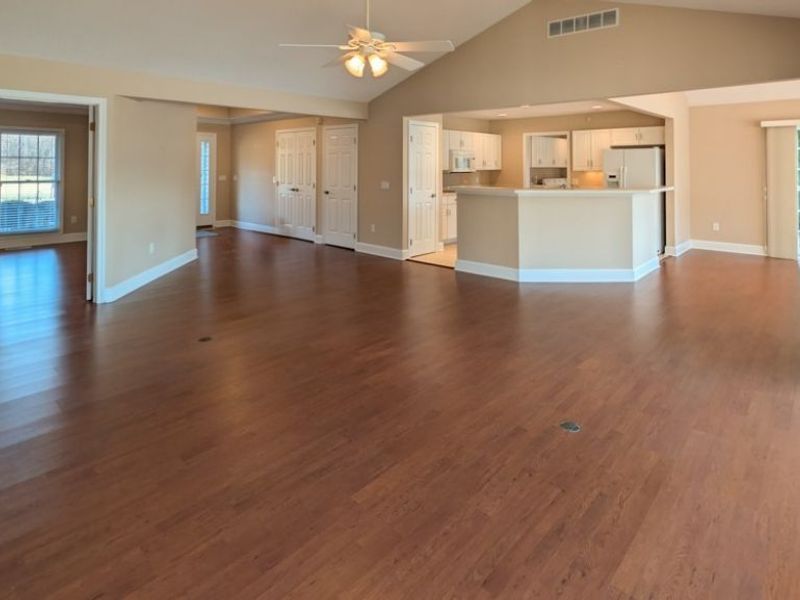 709 N Vineyard Circle, Port Clinton, OH 43452 Photo 13