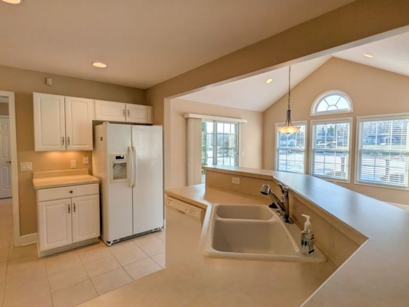 709 N Vineyard Circle, Port Clinton, OH 43452 Photo 16