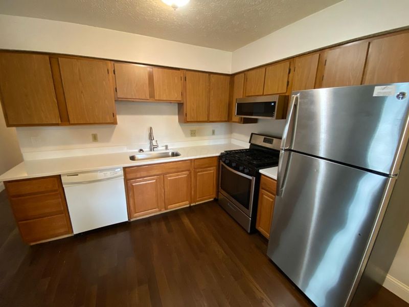 76 Chittenden Avenue, Columbus, OH 43201 Photo 3