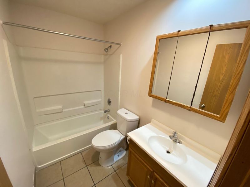 76 Chittenden Avenue, Columbus, OH 43201 Photo 9