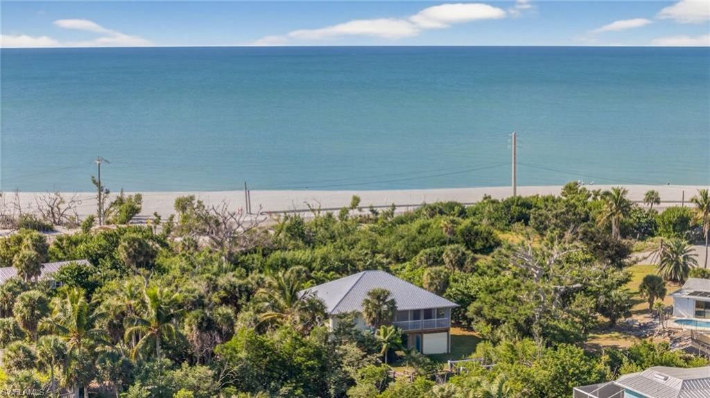 6476 Pine Ave, Sanibel, FL 33957 Photo