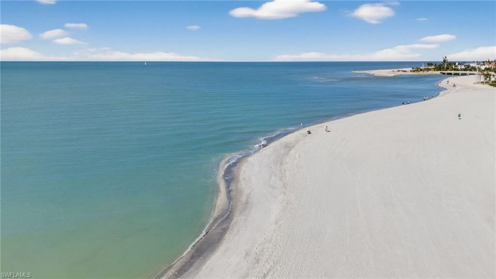 6476 Pine Ave, Sanibel, FL 33957 Photo