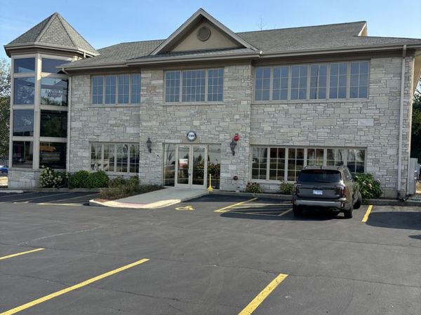 739 E North Avenue, Glendale Heights, IL 60139