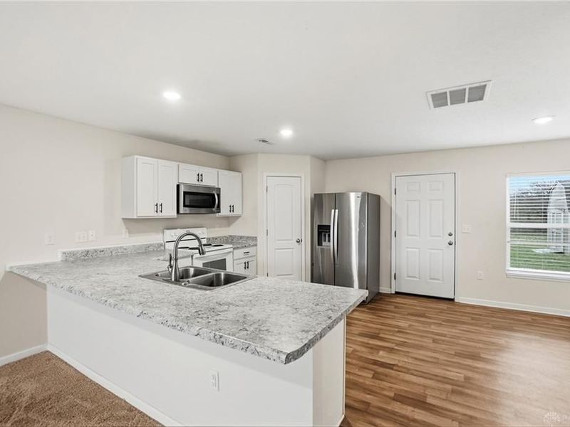 60 Tarragon Way, New Lebanon, OH 45345 Photo 17