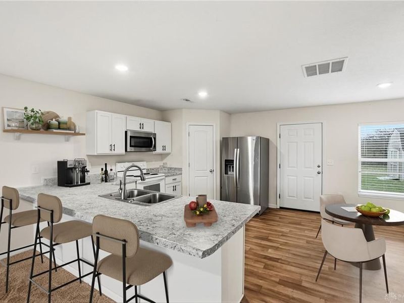 60 Tarragon Way, New Lebanon, OH 45345 Photo 4