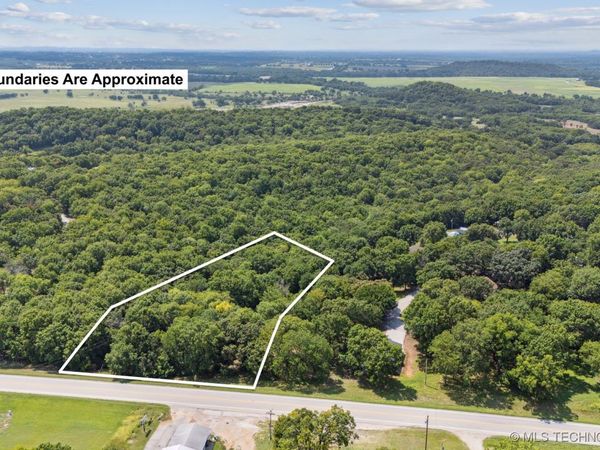 9885 E Mesa Drive , Claremore, OK 74017